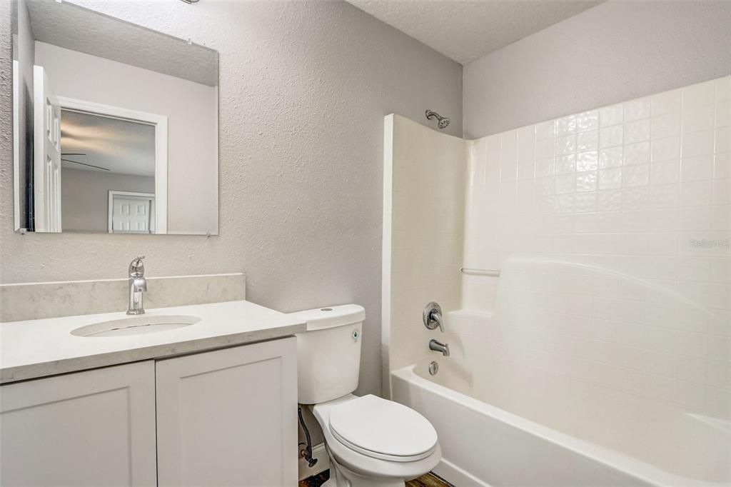 En Venta: $375,000 (5 camas, 4 baños, 3567 Pies cuadrados)