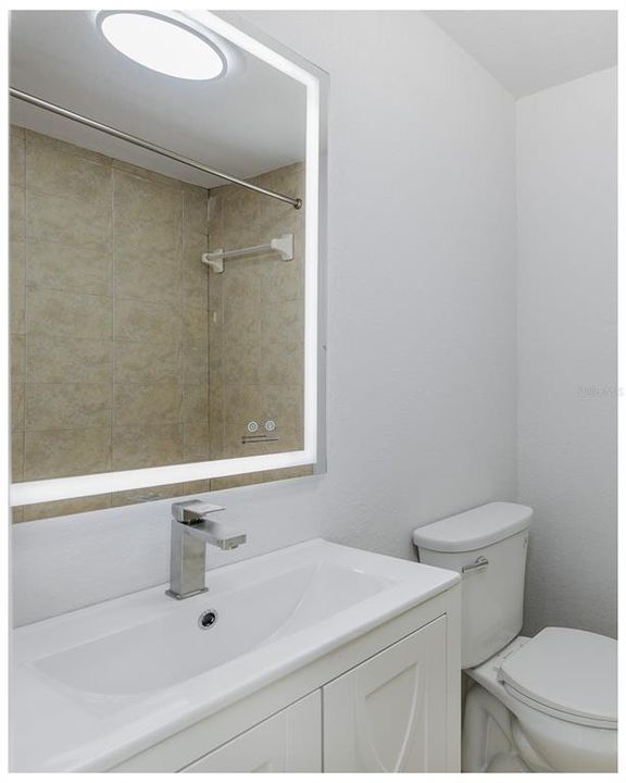 На продажу: $295,900 (3 спален, 2 ванн, 1164 Квадратных фут)