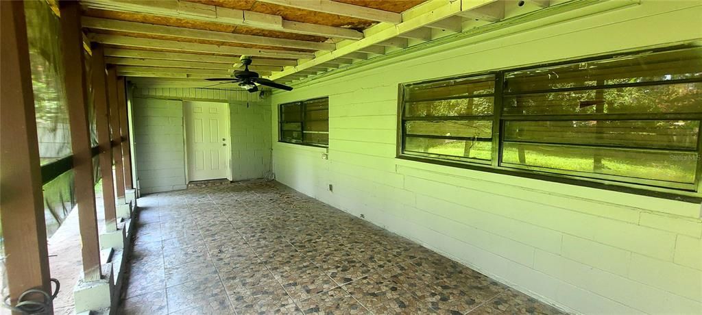 En Renta: $2,000 (3 camas, 2 baños, 1356 Pies cuadrados)
