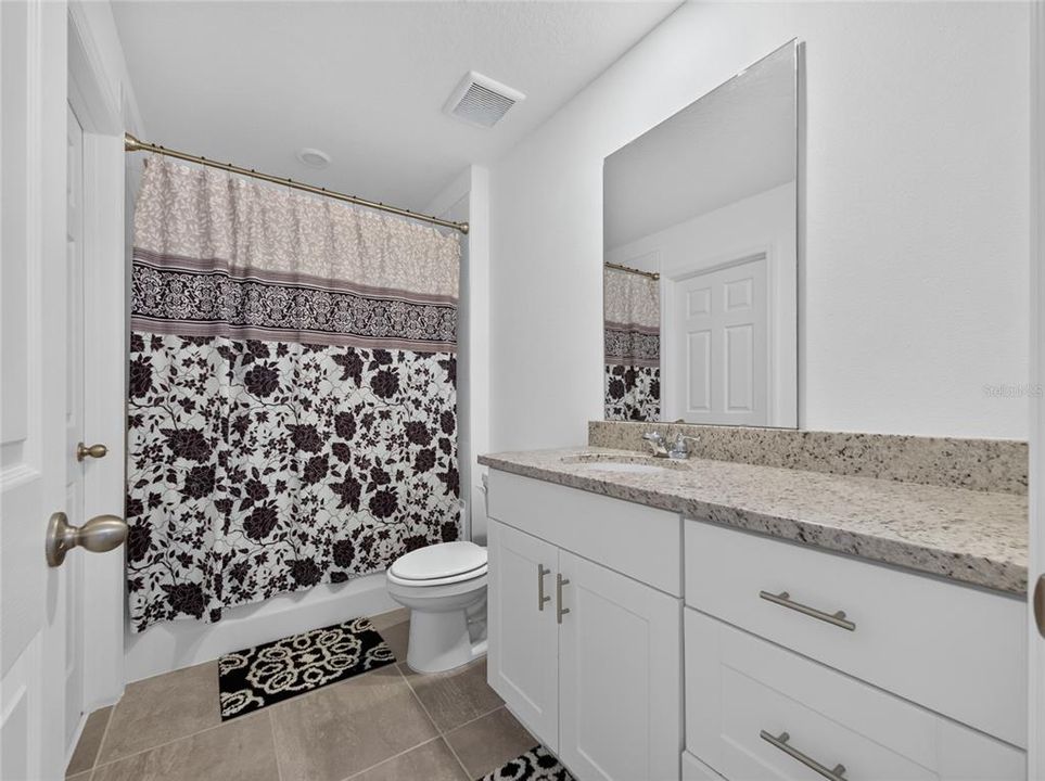 For Rent: $2,500 (3 beds, 2 baths, 1560 Square Feet)