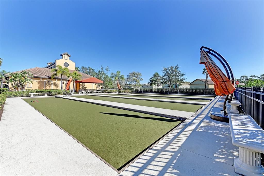 En Venta: $335,000 (2 camas, 2 baños, 1600 Pies cuadrados)
