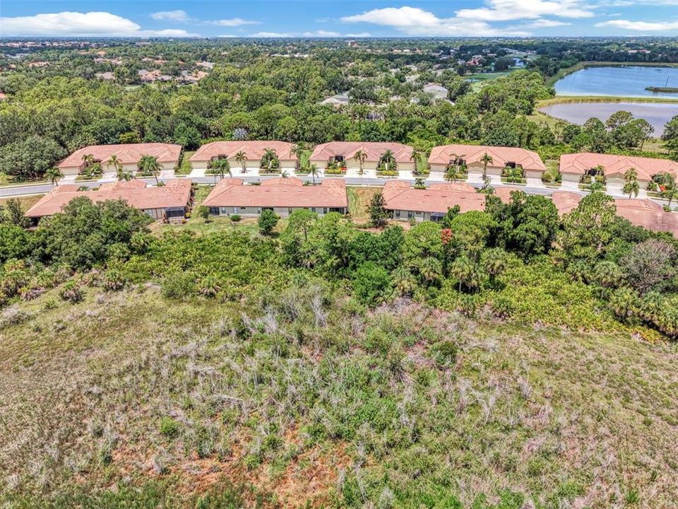 En Venta: $335,000 (2 camas, 2 baños, 1600 Pies cuadrados)