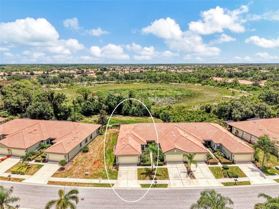 En Venta: $335,000 (2 camas, 2 baños, 1600 Pies cuadrados)