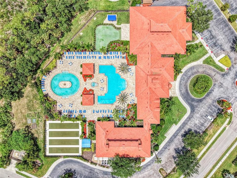 En Venta: $335,000 (2 camas, 2 baños, 1600 Pies cuadrados)
