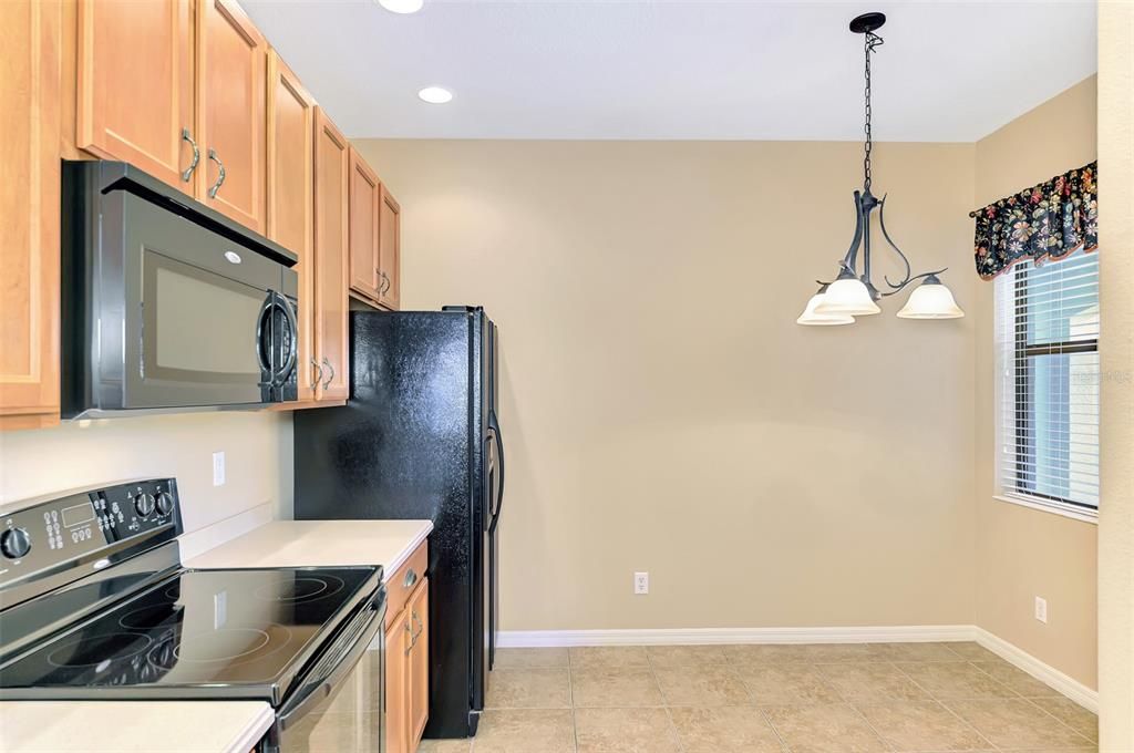 En Venta: $335,000 (2 camas, 2 baños, 1600 Pies cuadrados)