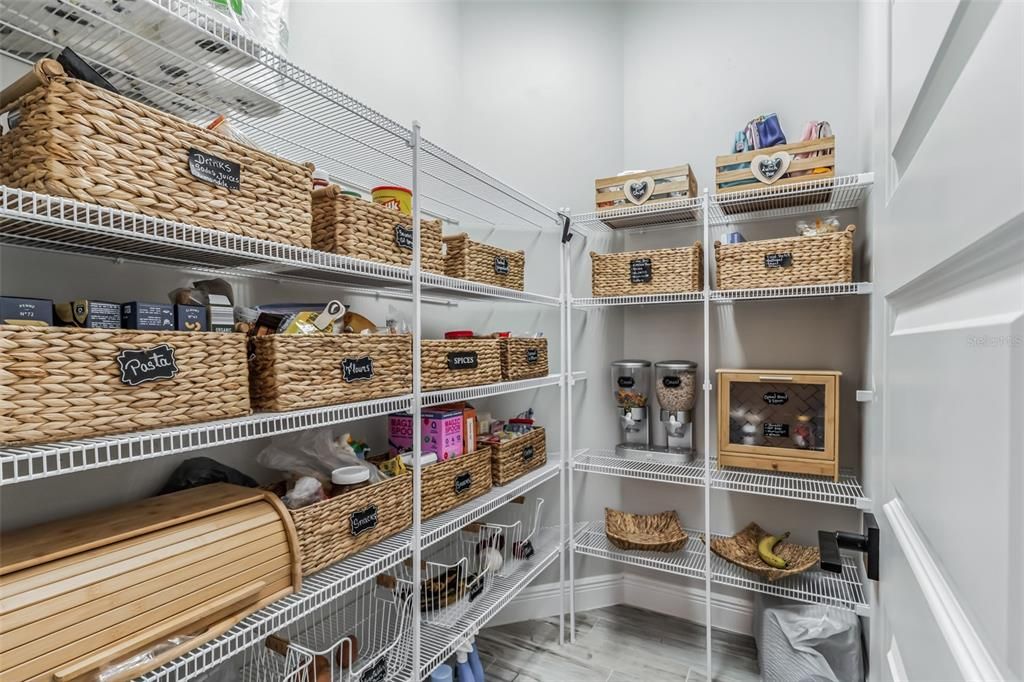 En Venta: $799,000 (4 camas, 4 baños, 3143 Pies cuadrados)