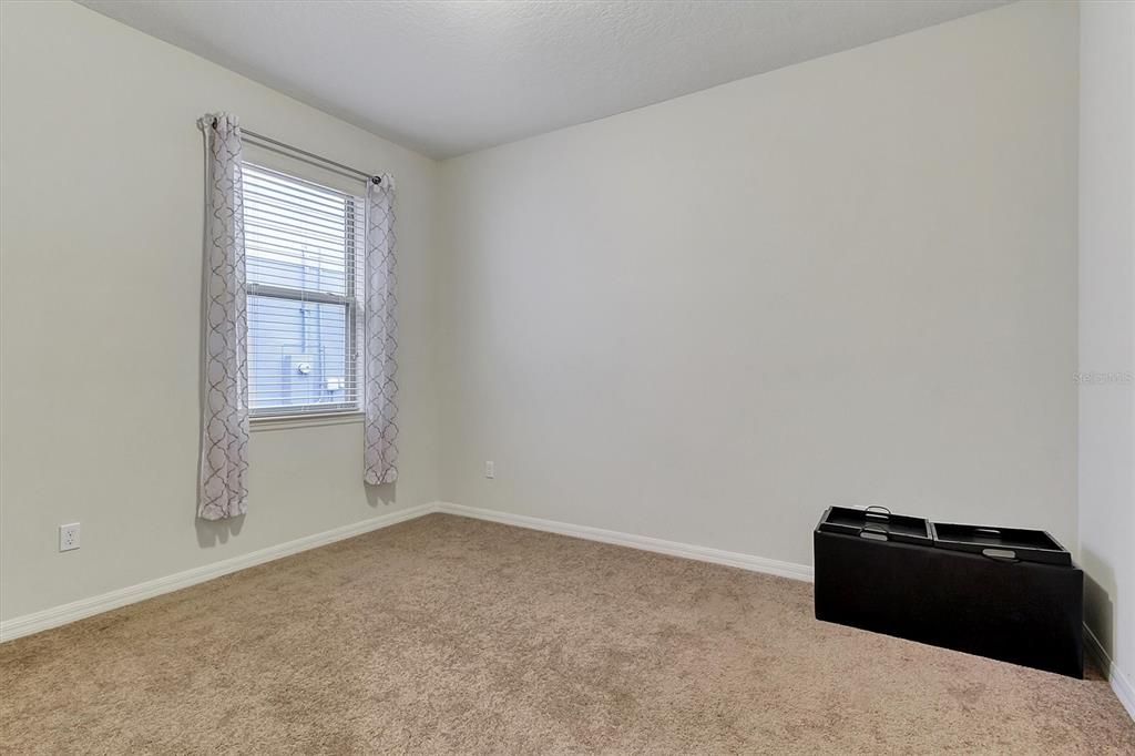 For Rent: $2,600 (3 beds, 2 baths, 2144 Square Feet)