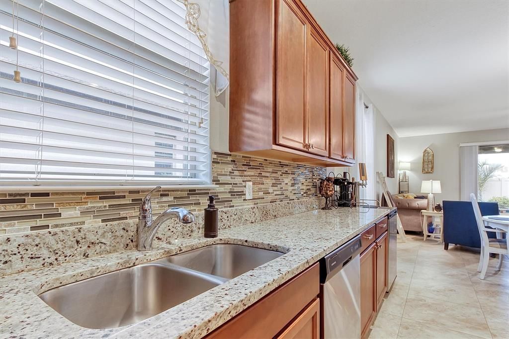 For Rent: $2,600 (3 beds, 2 baths, 2144 Square Feet)
