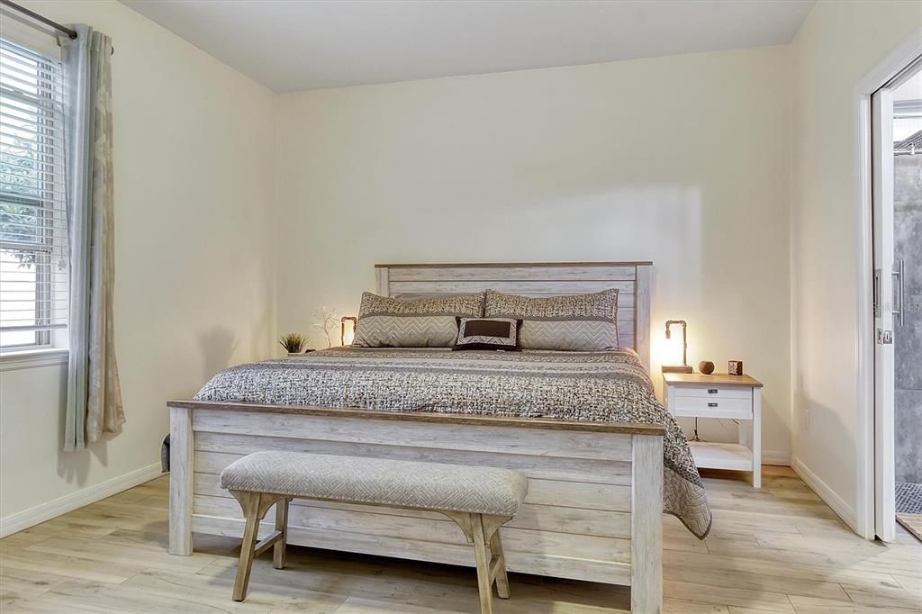 For Rent: $2,600 (3 beds, 2 baths, 2144 Square Feet)