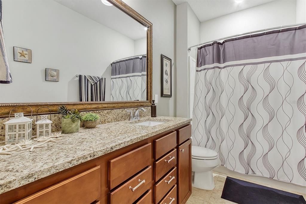 For Rent: $2,600 (3 beds, 2 baths, 2144 Square Feet)