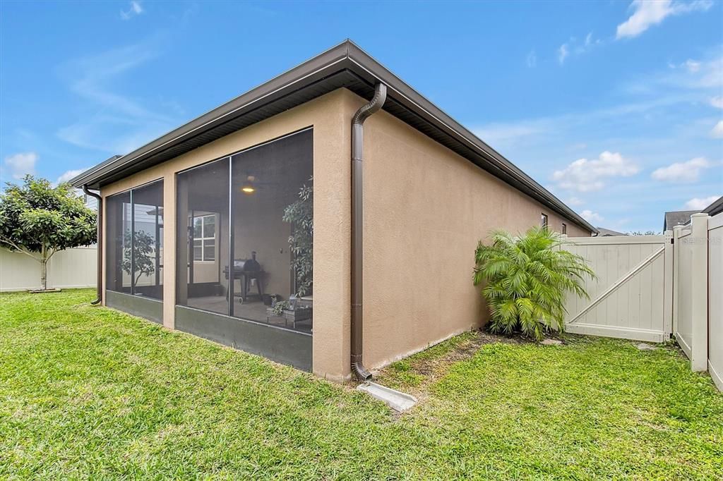 For Rent: $2,600 (3 beds, 2 baths, 2144 Square Feet)