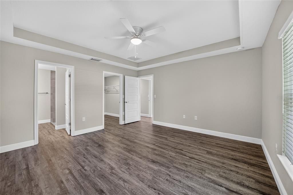 Activo con contrato: $240,000 (3 camas, 2 baños, 1450 Pies cuadrados)