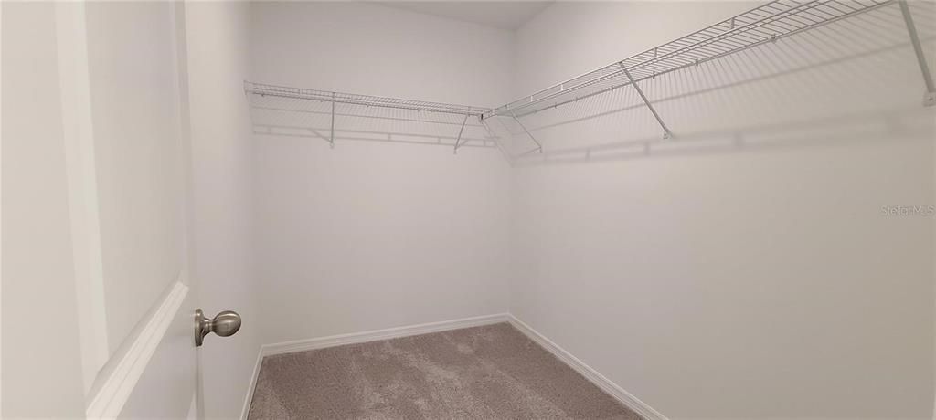 В аренду: $2,200 (3 спален, 2 ванн, 1421 Квадратных фут)