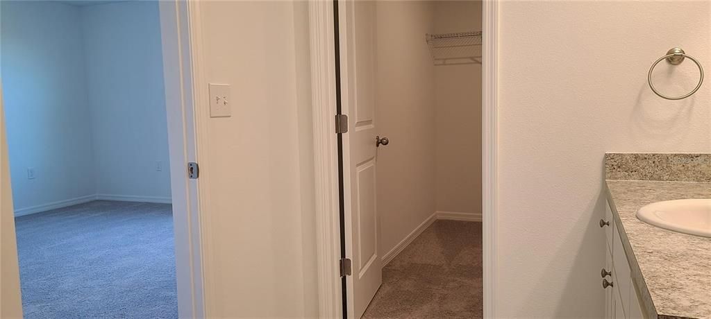 В аренду: $2,200 (3 спален, 2 ванн, 1421 Квадратных фут)