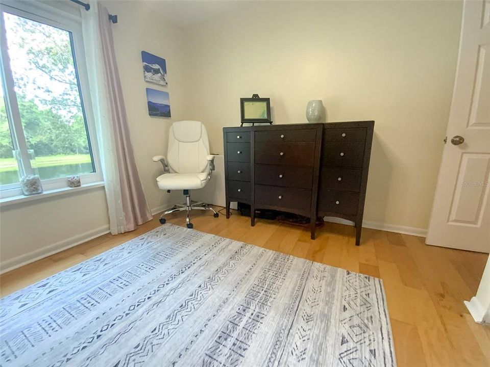 For Rent: $1,995 (2 beds, 2 baths, 979 Square Feet)