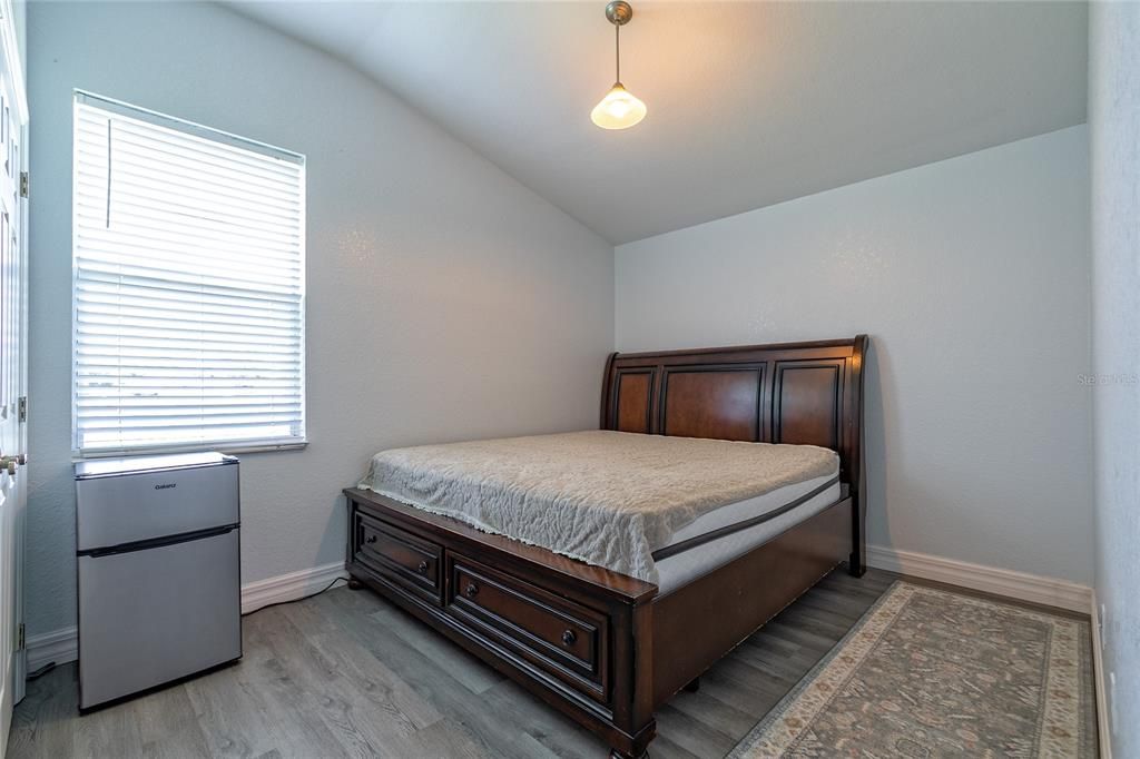 En Venta: $469,000 (5 camas, 2 baños, 2287 Pies cuadrados)