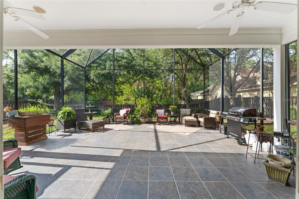 En Venta: $647,000 (4 camas, 3 baños, 2981 Pies cuadrados)