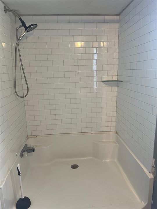 For Rent: $1,195 (2 beds, 1 baths, 700 Square Feet)