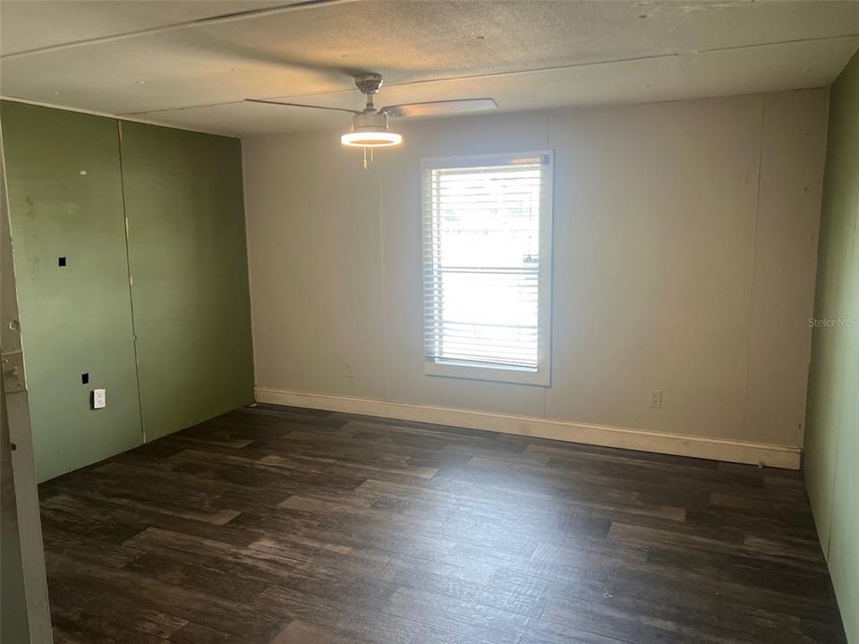 For Rent: $1,195 (2 beds, 1 baths, 700 Square Feet)