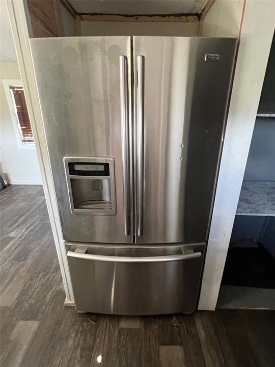 For Rent: $1,195 (2 beds, 1 baths, 700 Square Feet)
