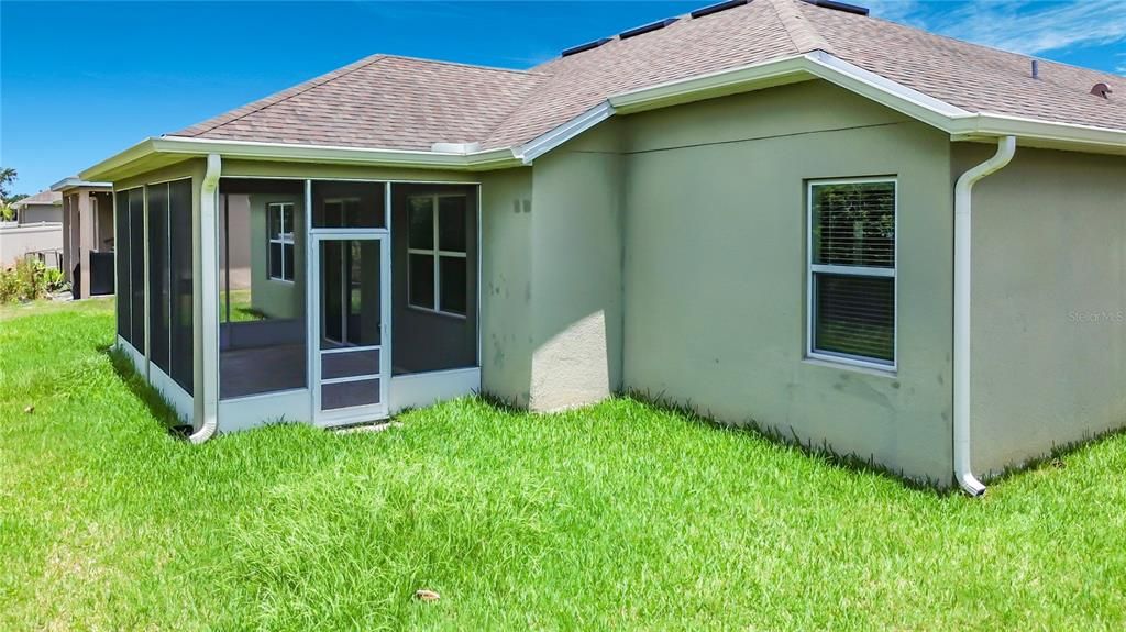For Rent: $2,300 (3 beds, 2 baths, 1712 Square Feet)