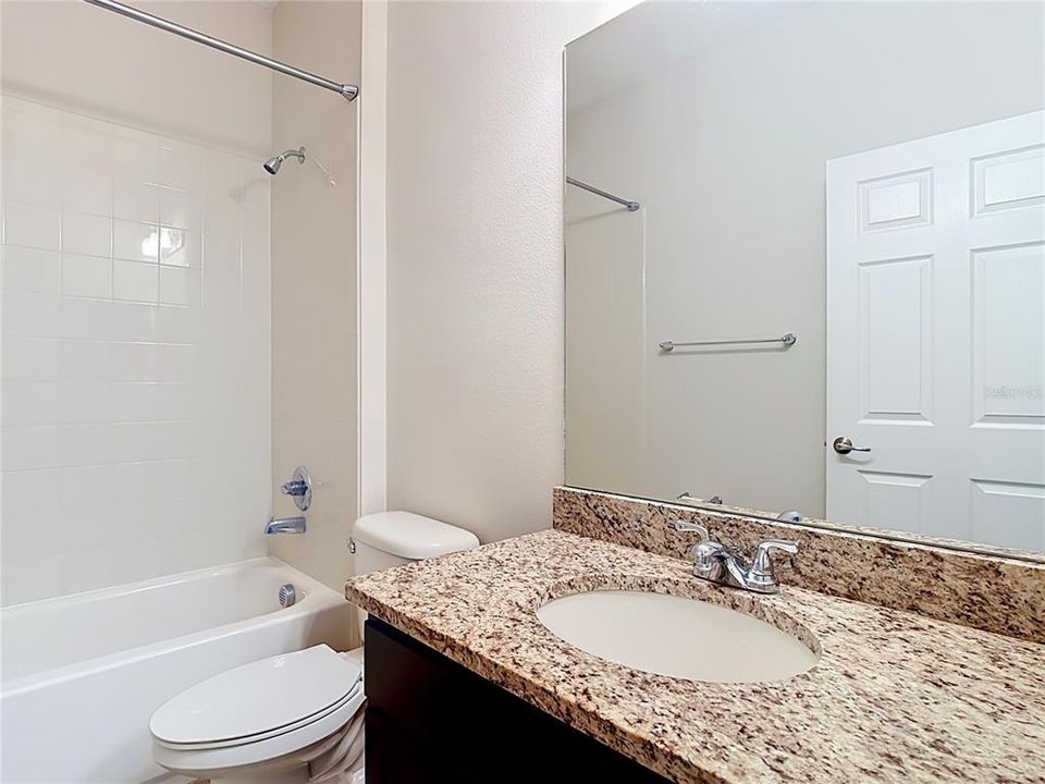For Rent: $2,300 (3 beds, 2 baths, 1712 Square Feet)