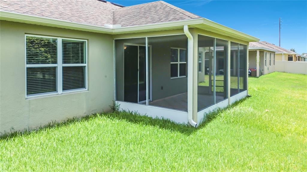 For Rent: $2,300 (3 beds, 2 baths, 1712 Square Feet)