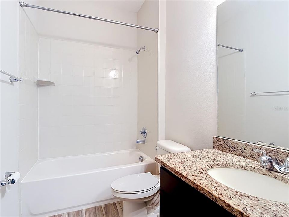 For Rent: $2,300 (3 beds, 2 baths, 1712 Square Feet)