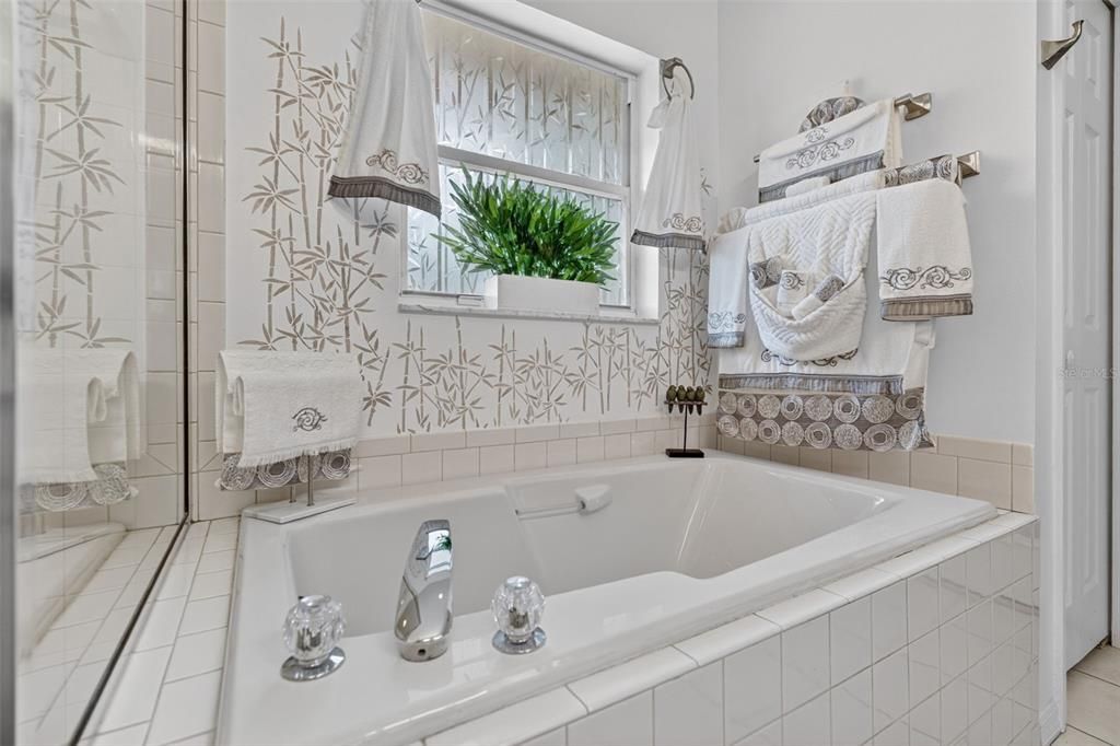 На продажу: $370,000 (3 спален, 2 ванн, 1785 Квадратных фут)