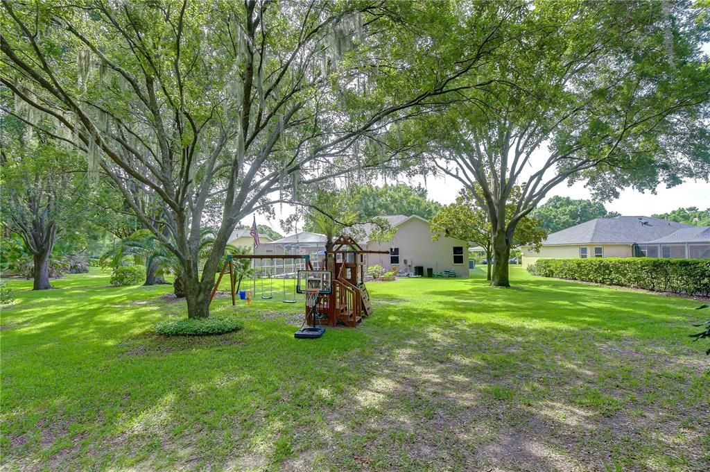 For Sale: $599,000 (4 beds, 3 baths, 2393 Square Feet)
