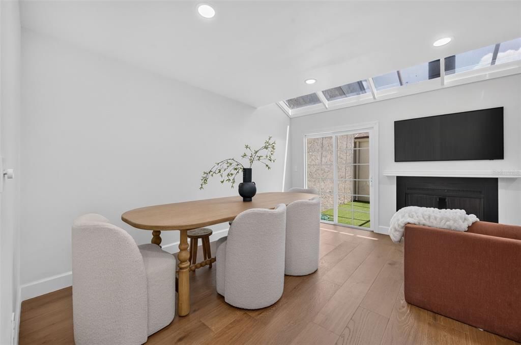 For Sale: $575,000 (2 beds, 2 baths, 1556 Square Feet)