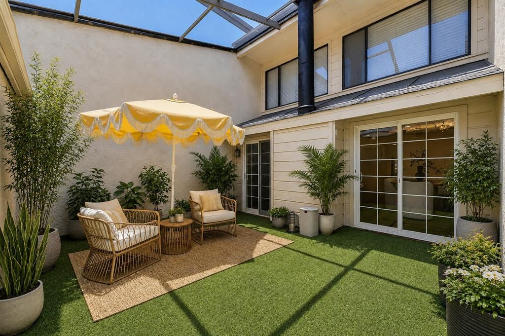 For Sale: $575,000 (2 beds, 2 baths, 1556 Square Feet)