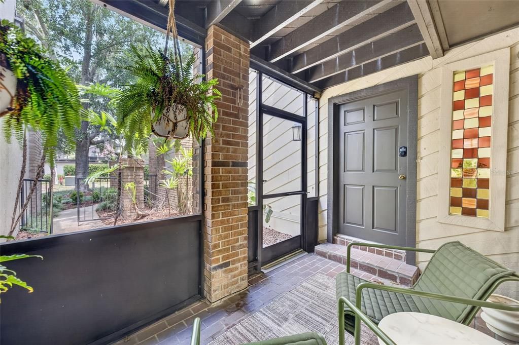 For Sale: $575,000 (2 beds, 2 baths, 1556 Square Feet)