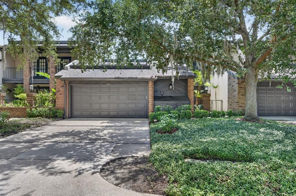For Sale: $575,000 (2 beds, 2 baths, 1556 Square Feet)