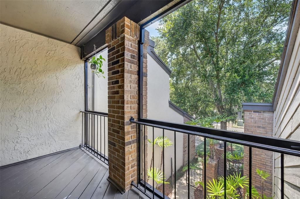 For Sale: $575,000 (2 beds, 2 baths, 1556 Square Feet)