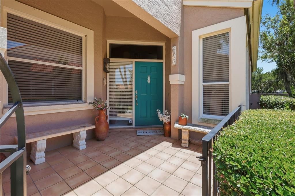 For Sale: $459,000 (2 beds, 2 baths, 1755 Square Feet)