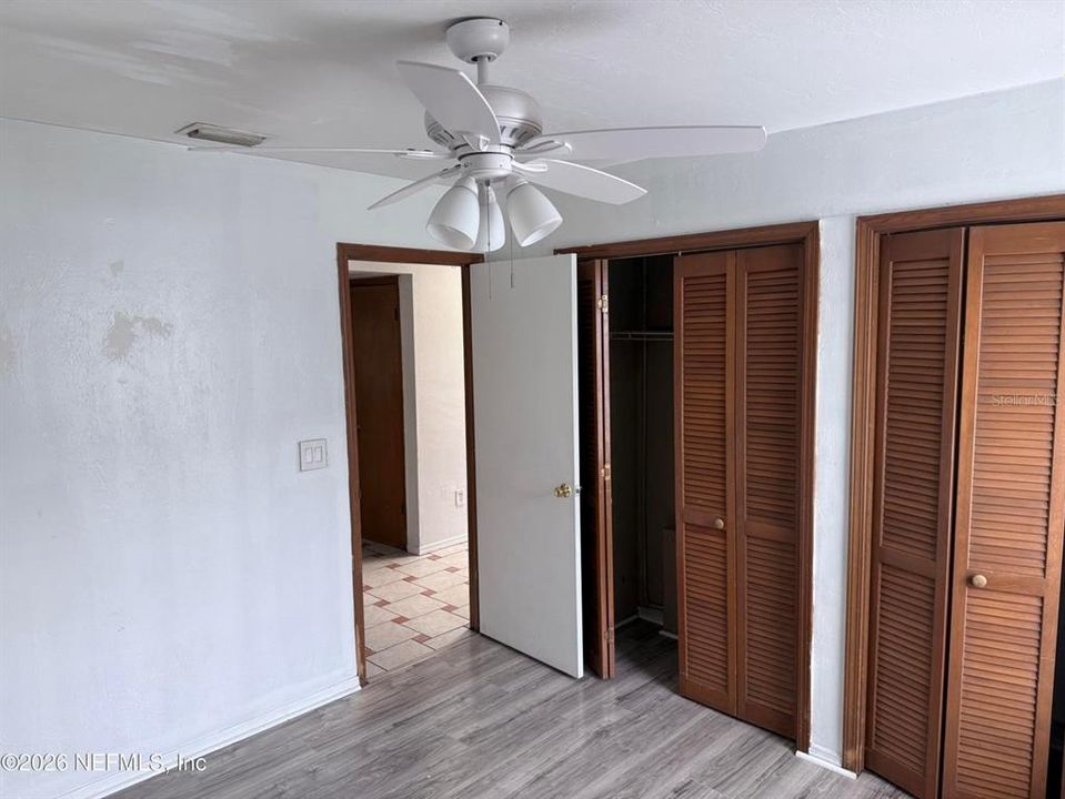 На продажу: $229,500 (3 спален, 2 ванн, 1199 Квадратных фут)