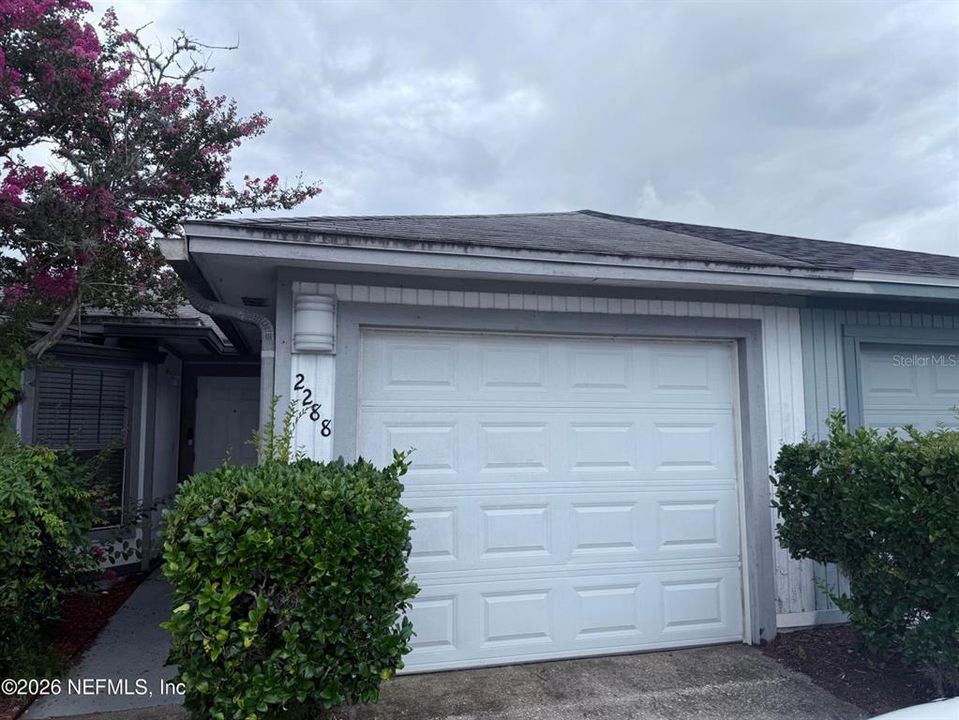 На продажу: $229,500 (3 спален, 2 ванн, 1199 Квадратных фут)