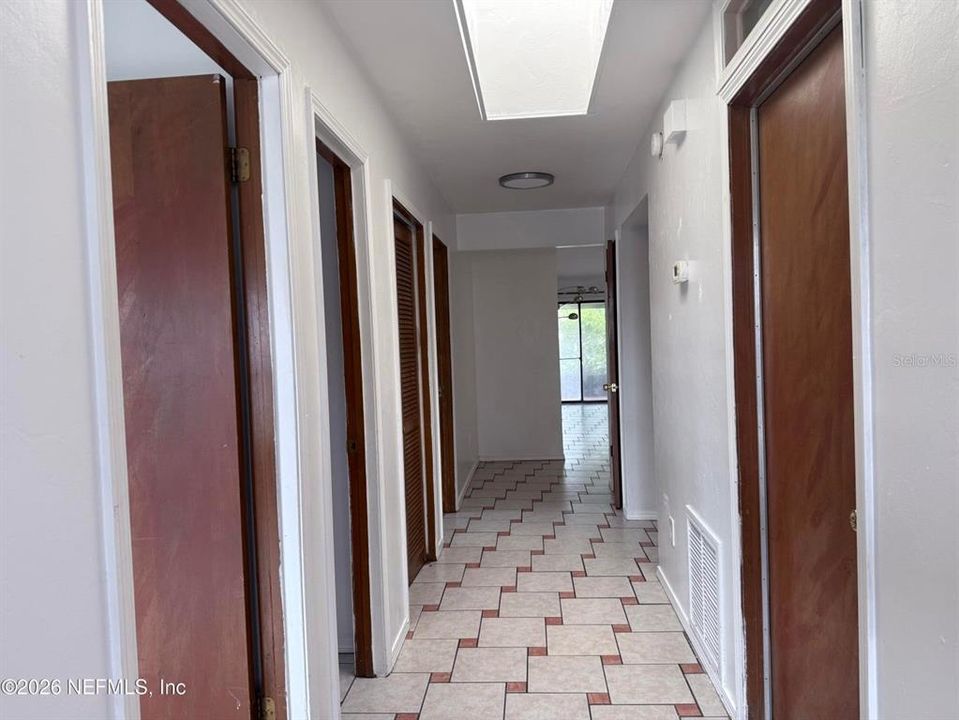 На продажу: $229,500 (3 спален, 2 ванн, 1199 Квадратных фут)
