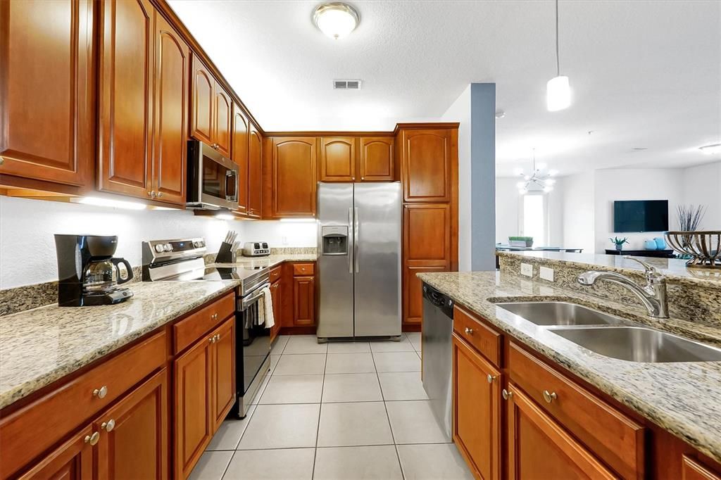 For Sale: $645,000 (3 beds, 2 baths, 2097 Square Feet)