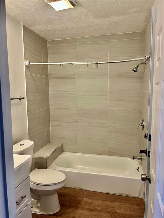 На продажу: $369,000 (4 спален, 3 ванн, 1430 Квадратных фут)