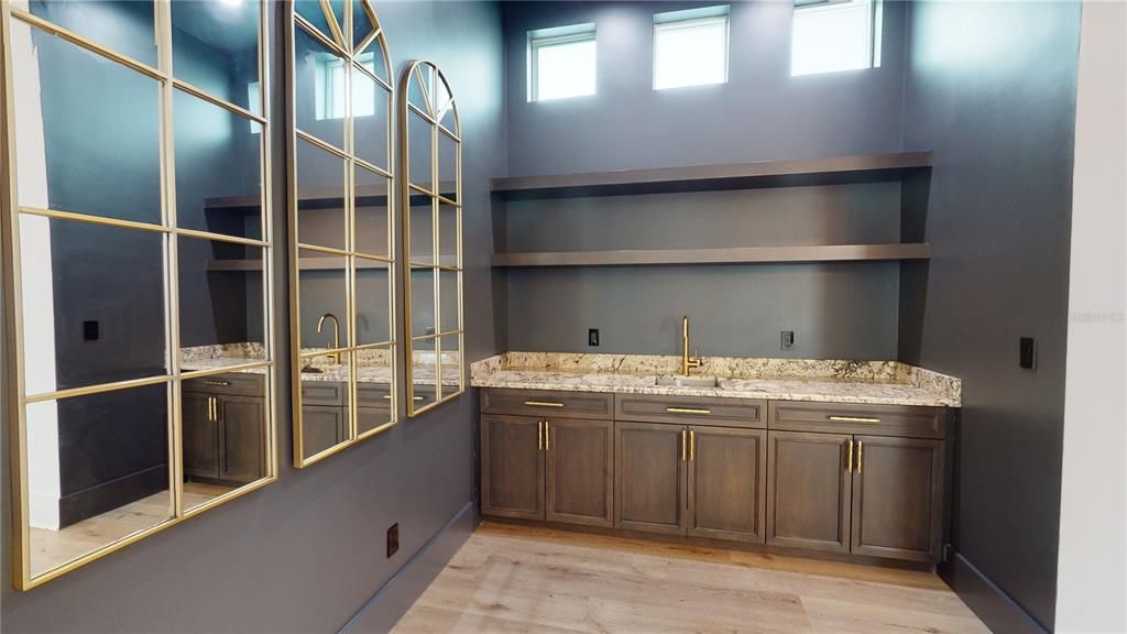 For Rent: $7,900 (4 beds, 4 baths, 2908 Square Feet)