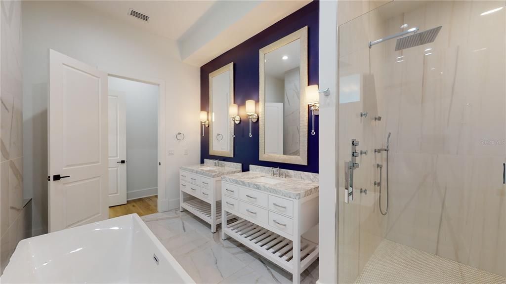 For Rent: $7,900 (4 beds, 4 baths, 2908 Square Feet)