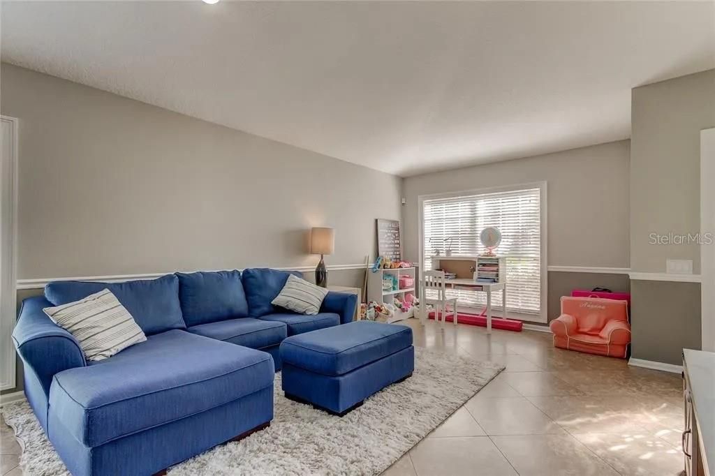 En Renta: $2,600 (4 camas, 2 baños, 1936 Pies cuadrados)