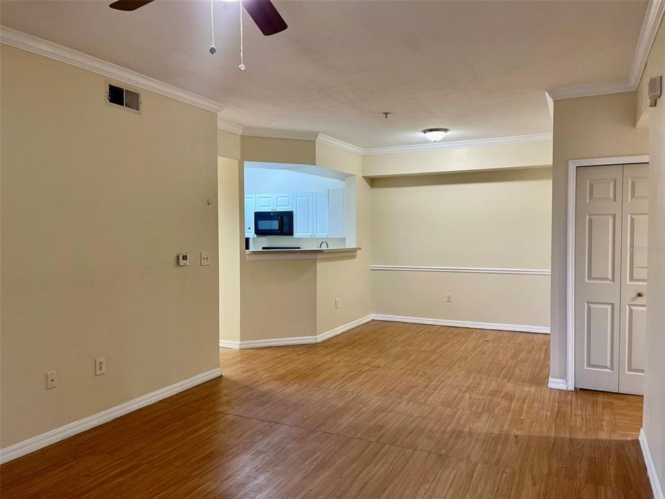 For Rent: $1,700 (3 beds, 2 baths, 1206 Square Feet)