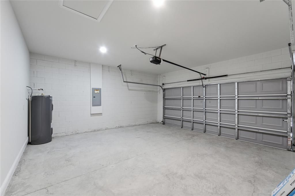 En Venta: $284,900 (4 camas, 2 baños, 1833 Pies cuadrados)