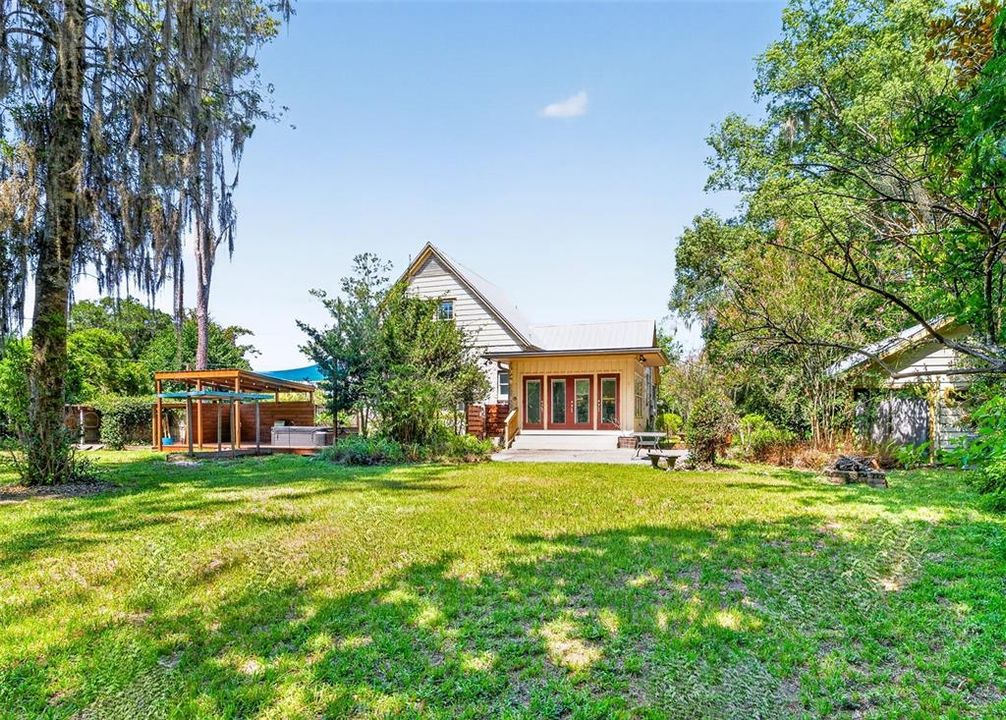 En Venta: $515,000 (4 camas, 3 baños, 2215 Pies cuadrados)