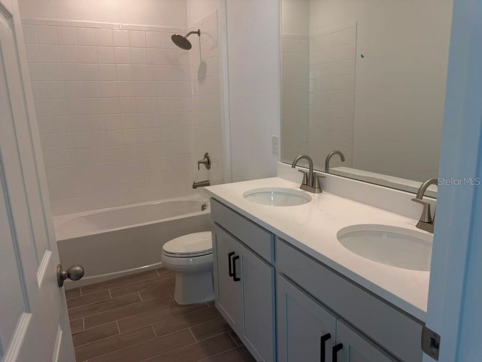 Active With Contract: $350,000 (3 beds, 2 baths, 2003 Square Feet)