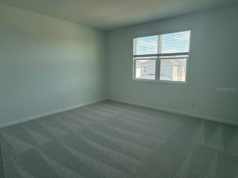 Active With Contract: $350,000 (3 beds, 2 baths, 2003 Square Feet)