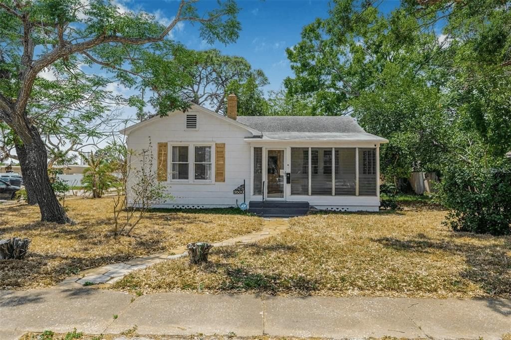 На продажу: $449,999 (3 спален, 1 ванн, 1089 Квадратных фут)
